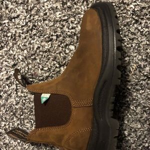 Selling blundstone construction boots (women 7.5)